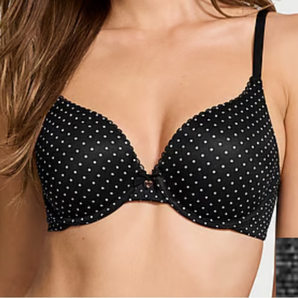 VICTORIAS SECRET BRA 36B Push Up